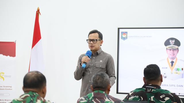 ---
Bima Arya Ajak Sinergi Sipil dan Militer untuk Menghadapi Tantangan Global

---