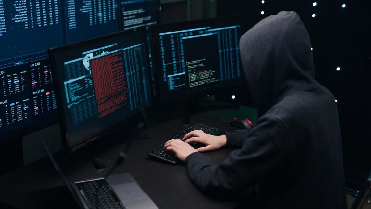 Mewaspadai Penipuan Digital: Sumber Maraknya Akun Palsu di Internet